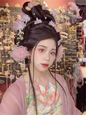纳兰德妆造效果